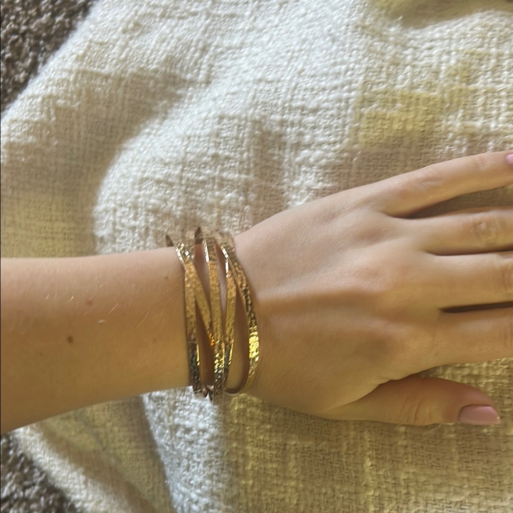 Elegant Gold Bangle Bracelet